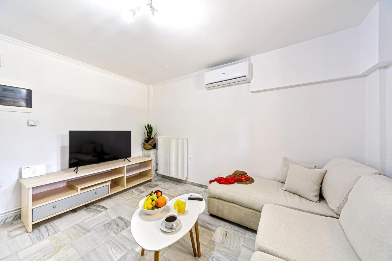 Nest Apartment Alepou Bagian luar foto